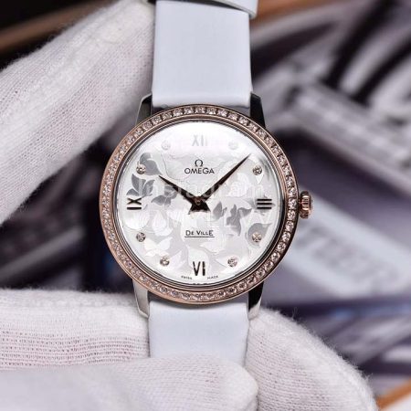 Omega Butterfly 32.7mm Dial Diamond Satin Leather Strap Watch